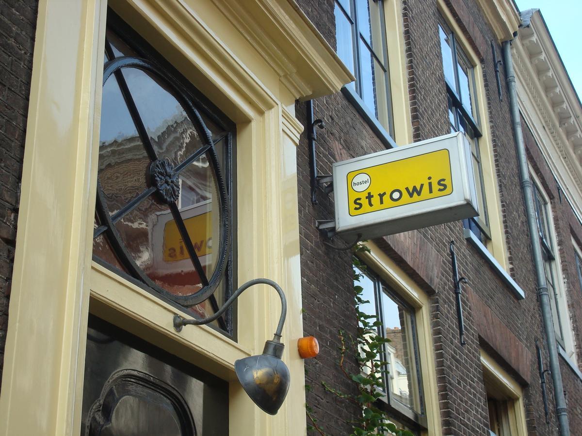 Strowis Hostel Utrecht Esterno foto