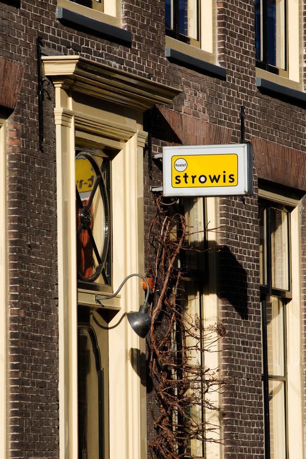 Strowis Hostel Utrecht Esterno foto